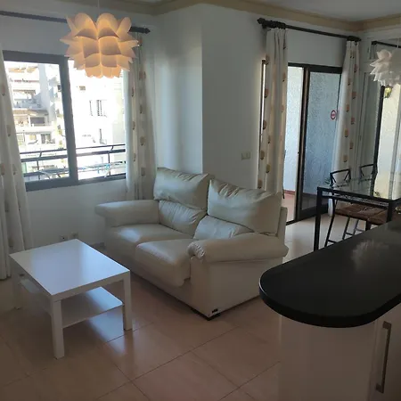 In First Line Apto 8-3 *