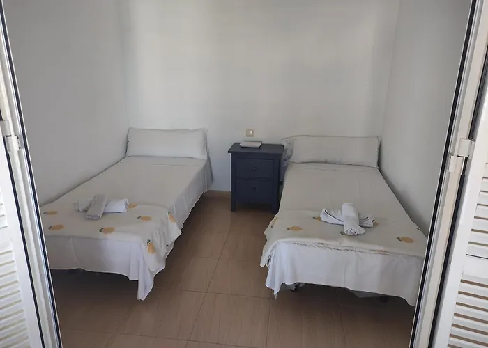 In First Line Apto 8-3 Apartament