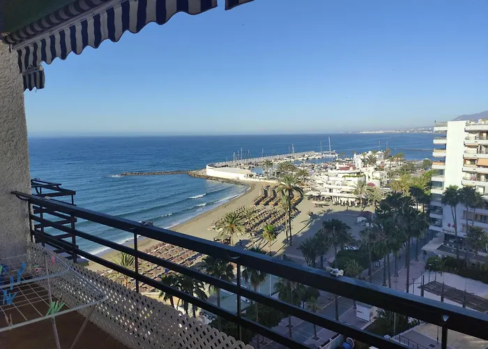 In First Line Apto 8-3 Marbella